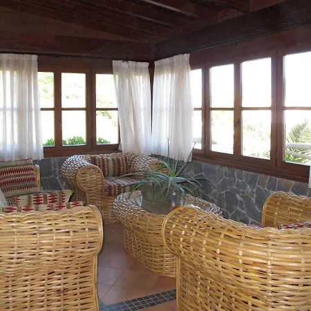 Holiday Home La Perdoma - LAO131